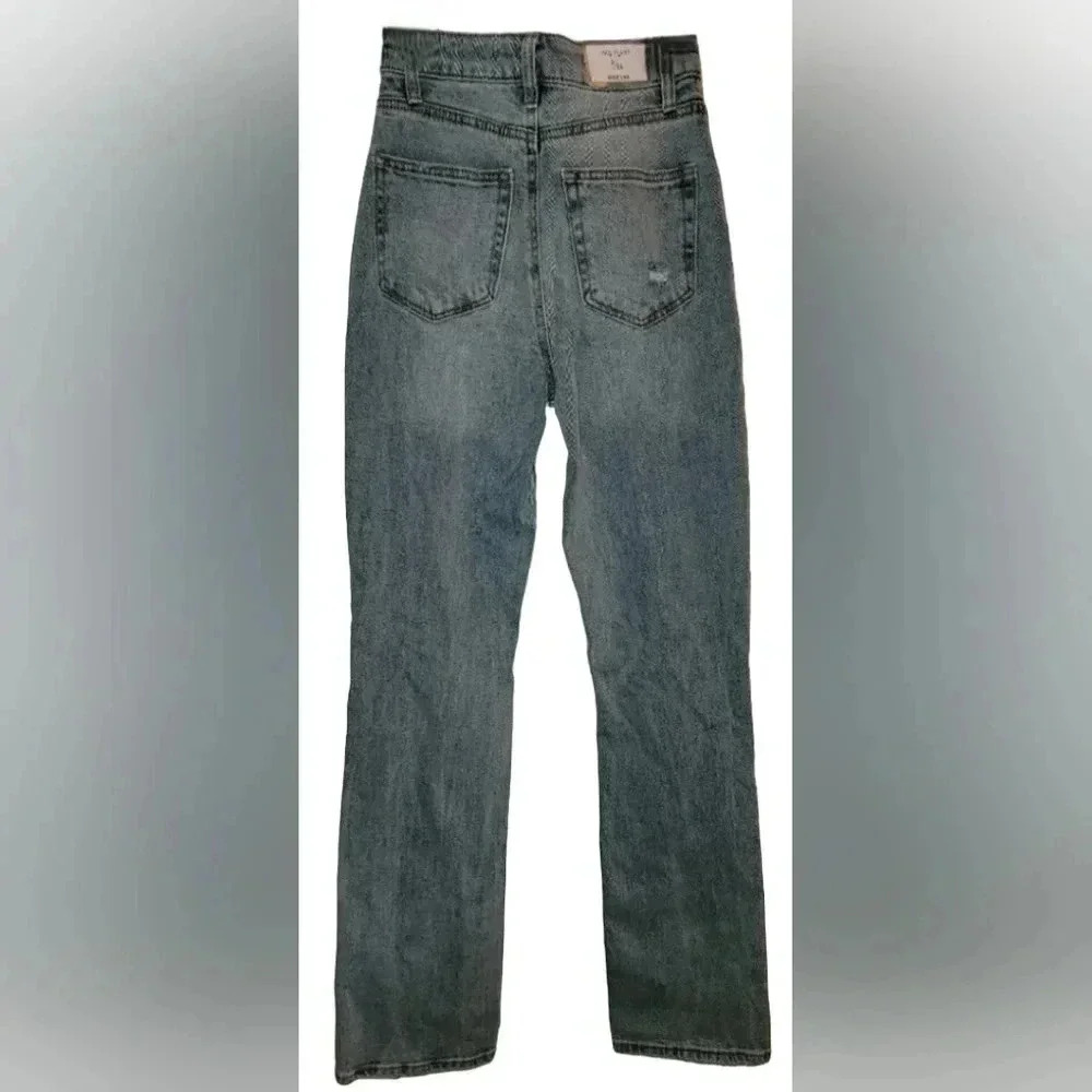 NWT TINSELTOWN Women's Distressed Blue Jeans Size 0 - Picture 2 of 7